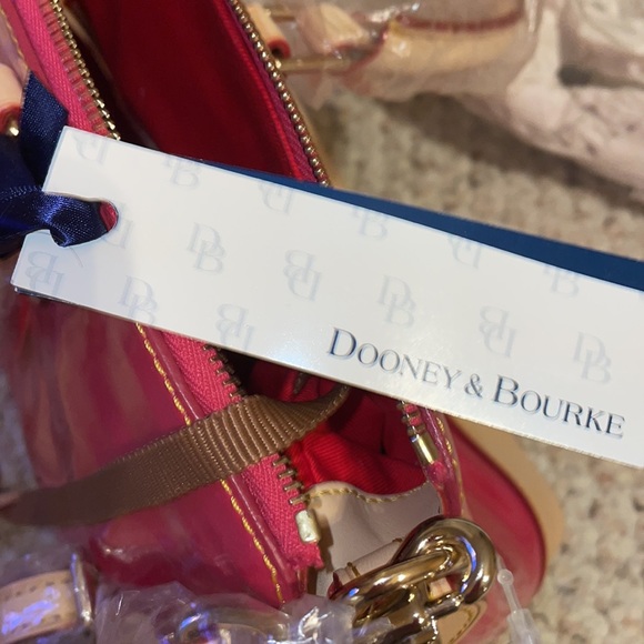 Dooney & Bourke purse. - Picture 10 of 14
